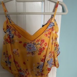 Floral romper barely worn size medium